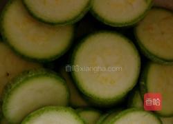 韩式香煎南瓜片的做法图解1