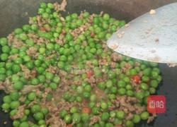 肉末炒豌豆的做法图解5