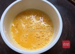 虾仁鸡蛋炒苦瓜的做法图解3