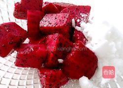 火龙果酸奶冰棍的做法图解1