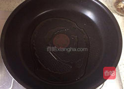 煎五花肉金针菇卷的做法图解4