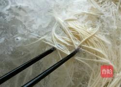 虾仁鸡蛋面的做法图解6