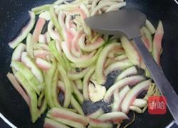 西瓜皮炒辣椒的做法图解8