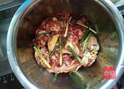 香菇蒸鸡腿的做法图解3