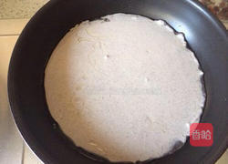 黑煎饼果子的做法图解4