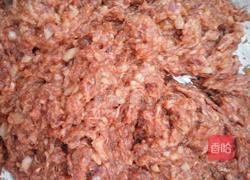 榨菜猪肉馅饺子的做法图解2