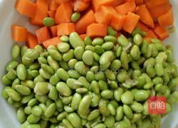 素炒青豆的做法图解1