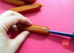 香肠小章鱼的做法图解1