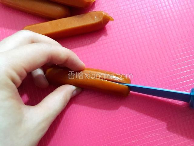 香肠如图这样切一刀