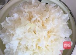 薏仁银耳羹的做法图解3