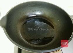 香肠火腿炒豇豆的做法图解2