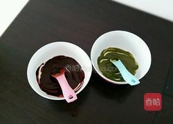 6寸迷彩戚风蛋糕的做法图解2