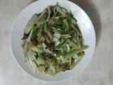 白菜杆炒肉的做法[图]