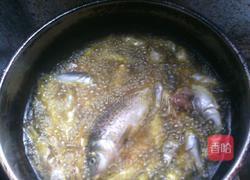 麻辣小鲫鱼的做法图解4