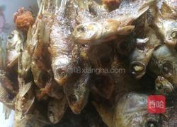 麻辣小鲫鱼的做法图解5