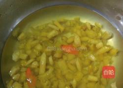 泡椒西芹的做法图解2