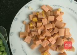豌豆炒火腿的做法图解2