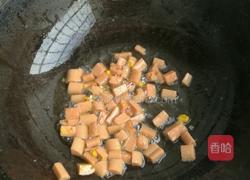 豌豆炒火腿的做法图解4