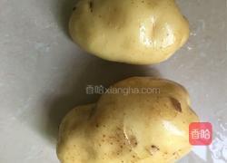 剁椒土豆丝的做法图解1