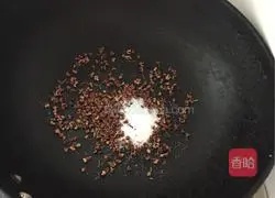 Illustration of how to make homemade pot helmets 1