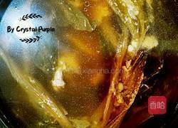 罗汉果玉竹菜干瘦肉汤的做法图解7