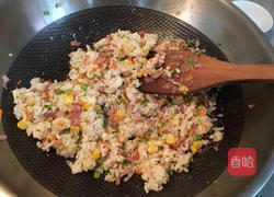 什锦培根炒饭的做法图解4