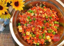 五彩糯米蛋的做法图解2