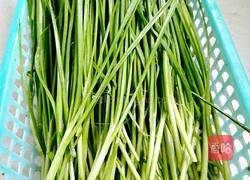 凉拌韭菜的做法图解1