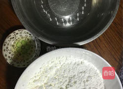 鸡蛋肠粉的做法图解1