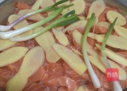 三文鱼粥的做法图解3