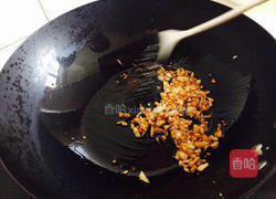 蒜蓉粉丝蒸扇贝的做法图解1