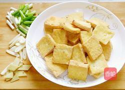 家常油炸豆腐的做法图解1