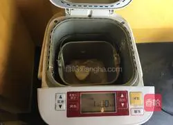 Illustration of how to make British muffins 1