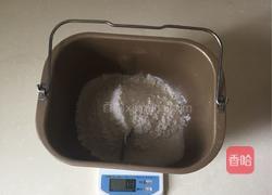 鱿鱼奶酪花朵面包的做法图解2