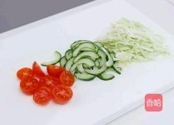 咖喱牛肉汉堡伴卷心菜沙拉的做法图解5