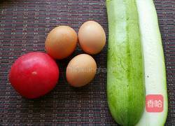 西葫芦炒鸡蛋的做法图解1