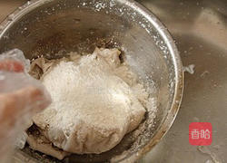 青椒炒肥肠的做法图解4