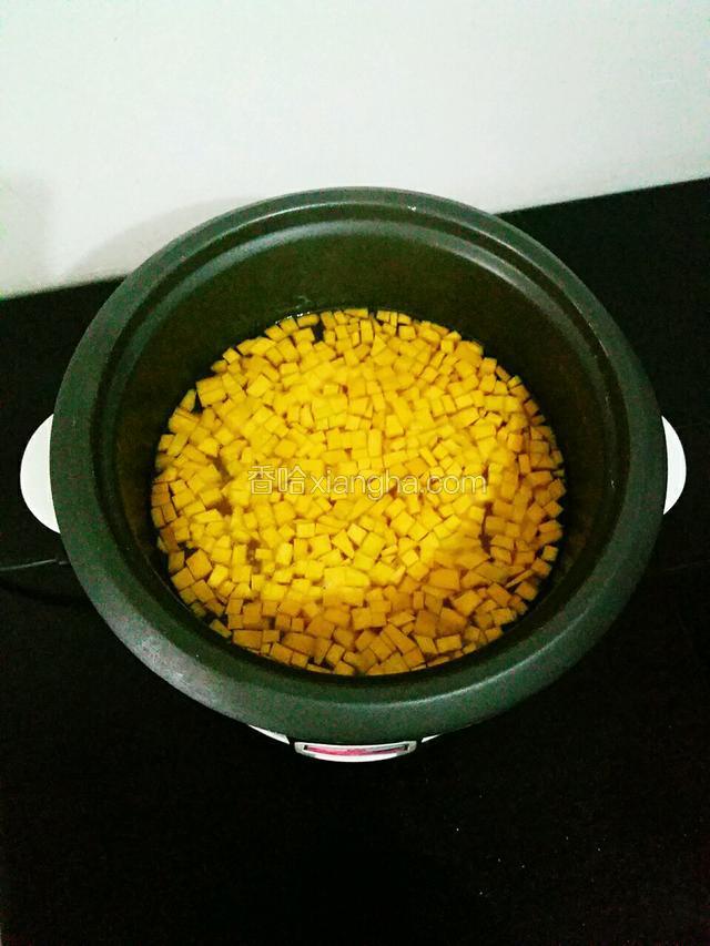 搅拌均匀，继续焖煮15~20分钟