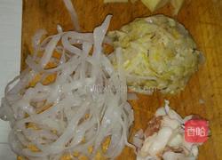 烩酸菜的做法图解1