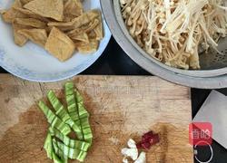 辣炒金针菇的做法图解1