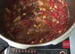 红闷猪蹄煲的做法图解4