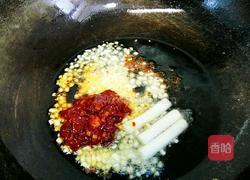 豆瓣鲫鱼的做法图解7