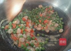 青豆炒虾仁的做法图解11