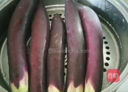 凉拌茄条的做法图解1