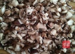香菇肉粽子的做法图解2