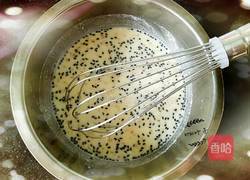 芝麻椰蓉甜馅小卷的做法图解2