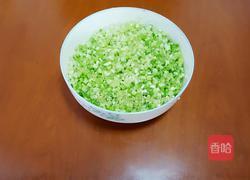 芹菜饺子的做法图解1