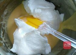 10寸戚风蛋糕的做法图解10