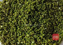 冰镇绿豆紫米粥的做法图解1