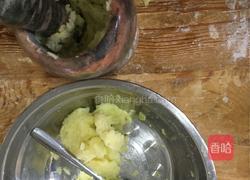 土豆泥虾球的做法图解1